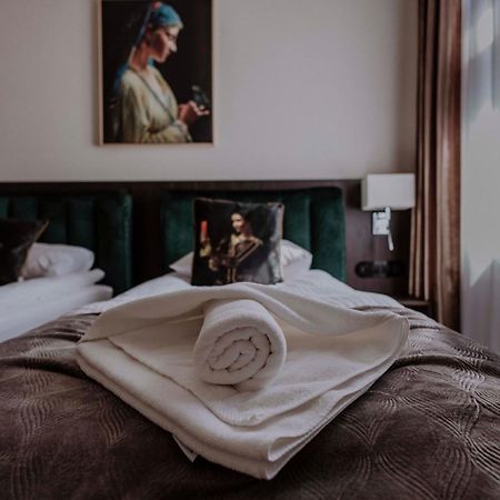 Crown Pearl - Wonderful Apartment, 110Scm, 4 Rooms Krakau Buitenkant foto