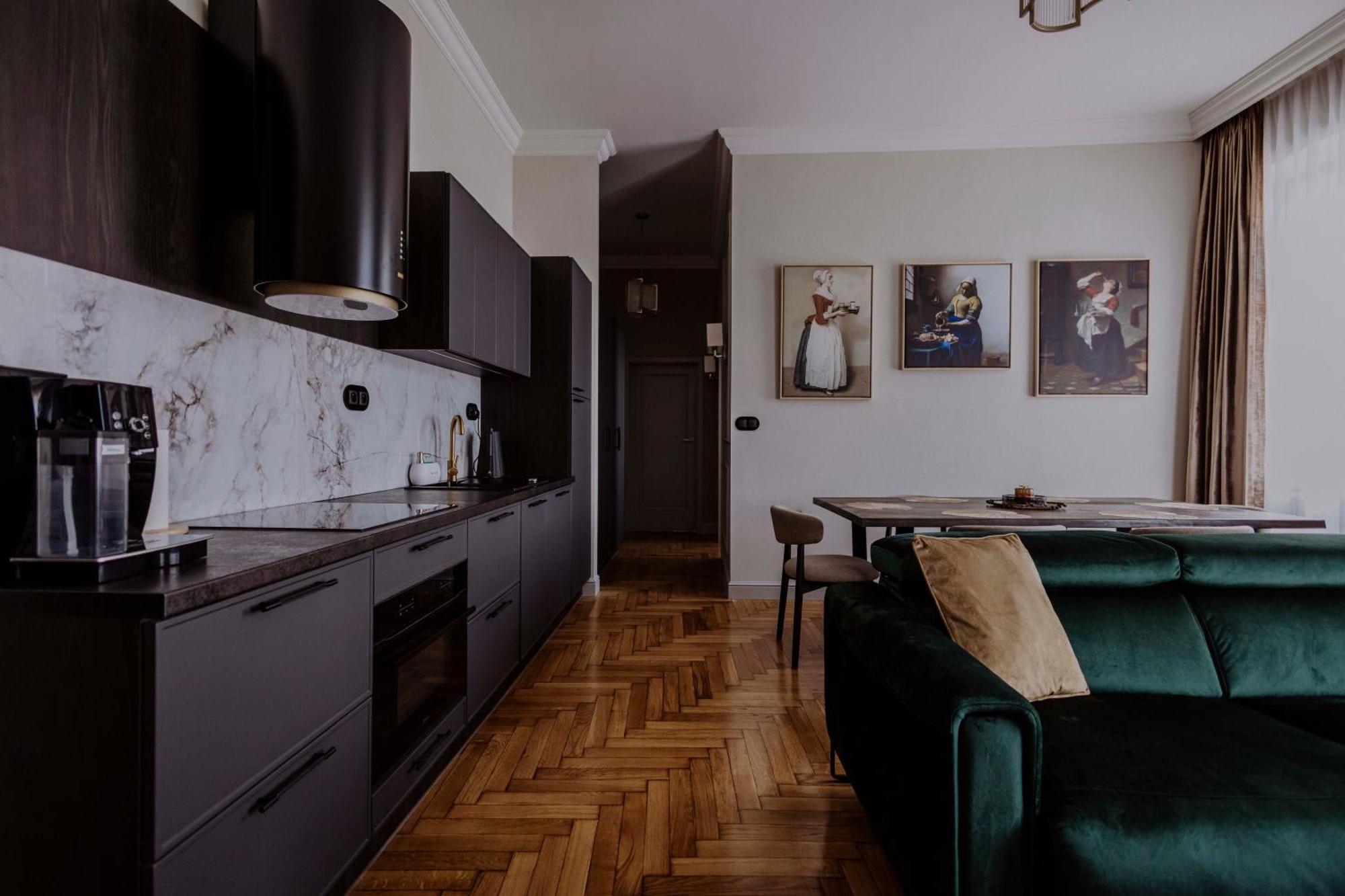 Crown Pearl - Wonderful Apartment, 110Scm, 4 Rooms Krakau Buitenkant foto