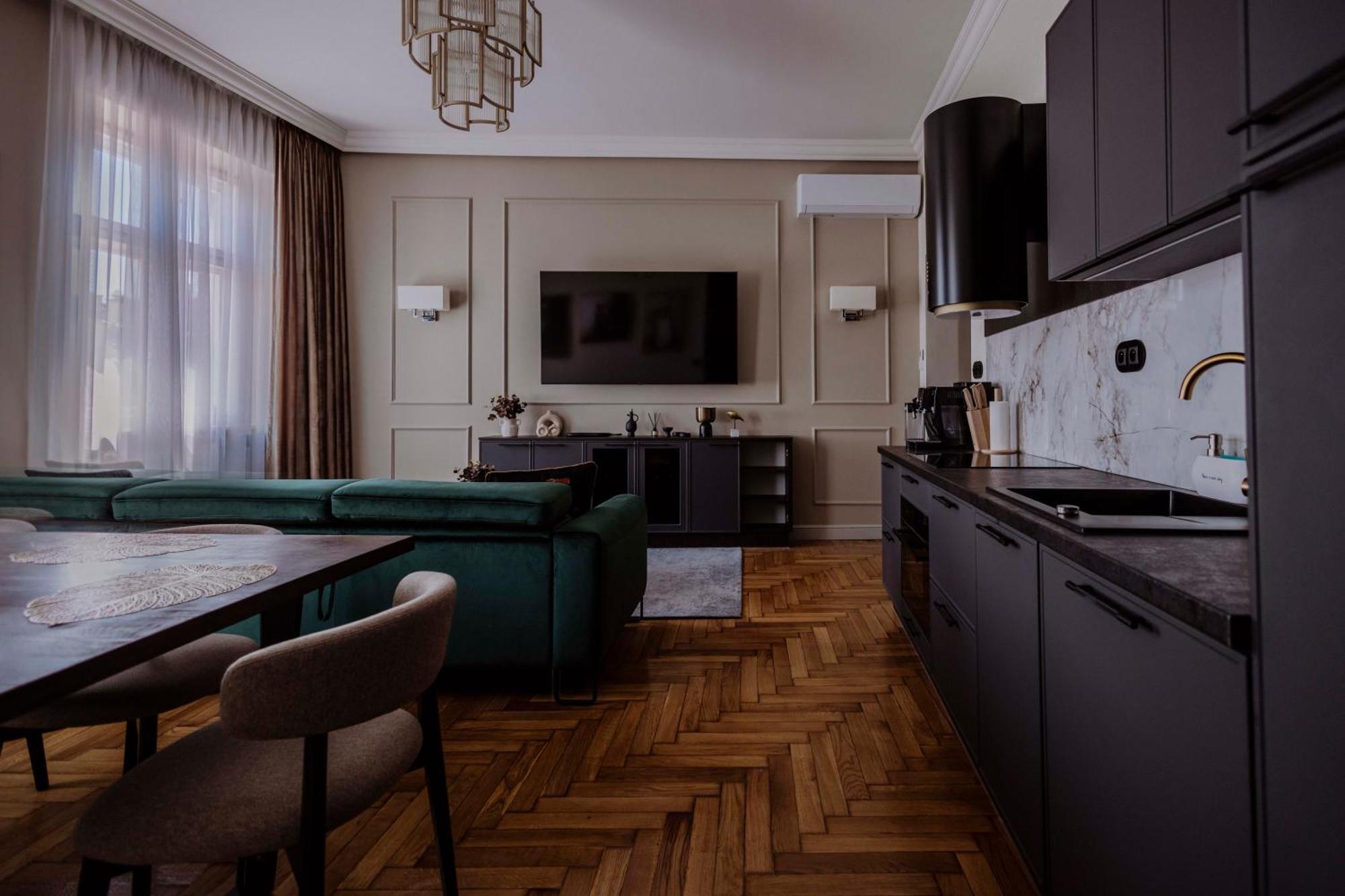 Crown Pearl - Wonderful Apartment, 110Scm, 4 Rooms Krakau Buitenkant foto