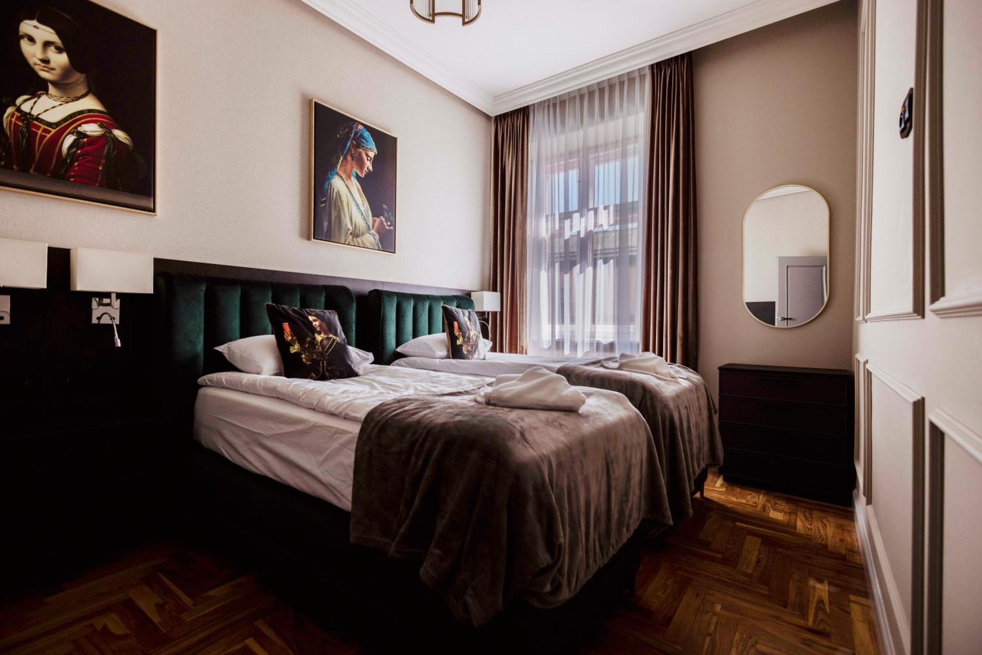 Crown Pearl - Wonderful Apartment, 110Scm, 4 Rooms Krakau Buitenkant foto