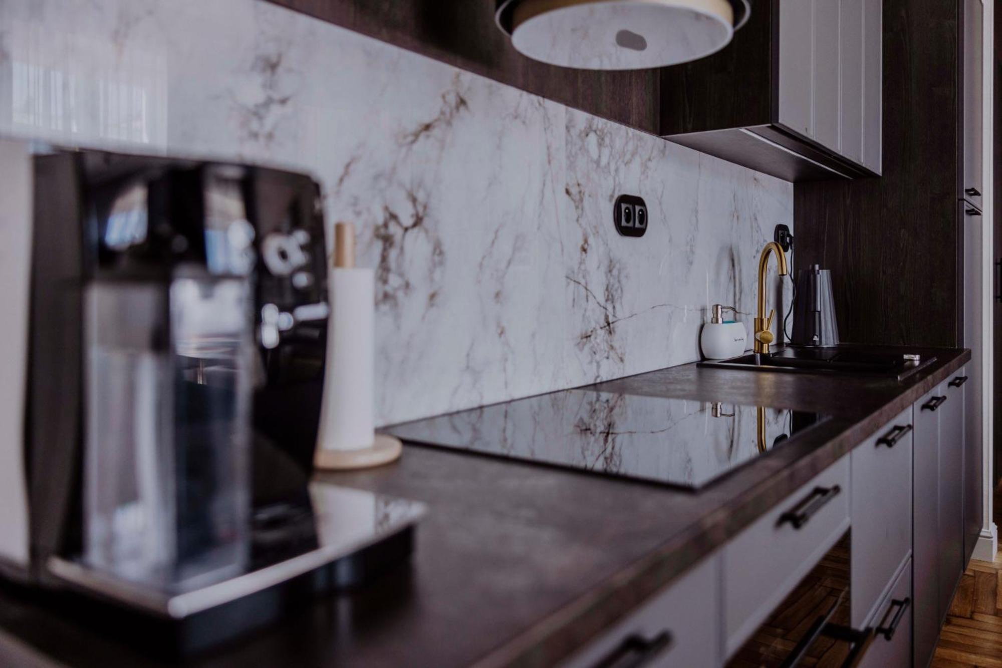 Crown Pearl - Wonderful Apartment, 110Scm, 4 Rooms Krakau Buitenkant foto