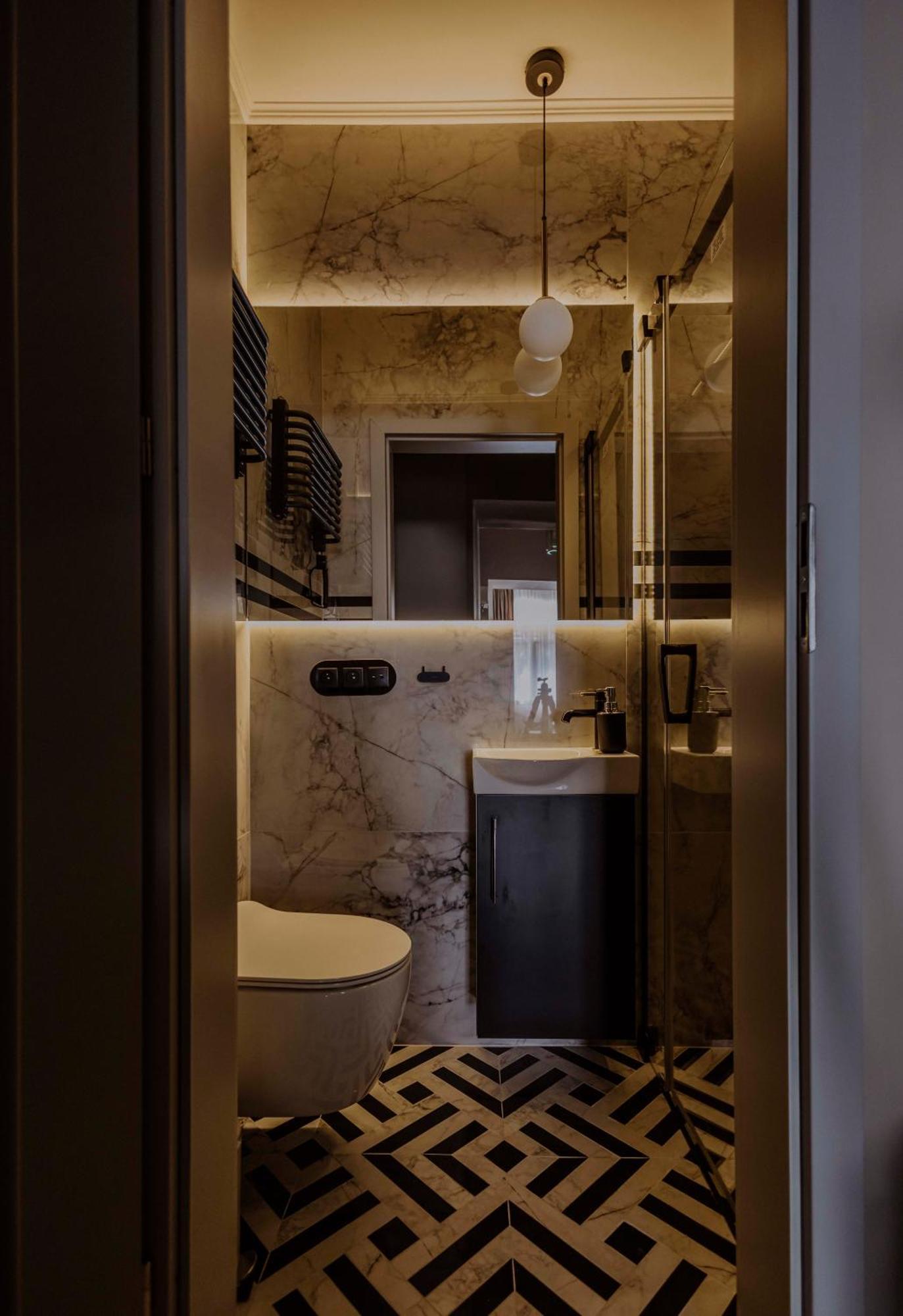 Crown Pearl - Wonderful Apartment, 110Scm, 4 Rooms Krakau Buitenkant foto